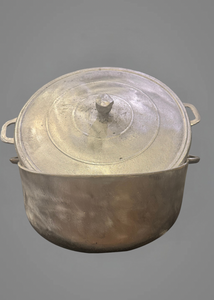 15" Pots with cover